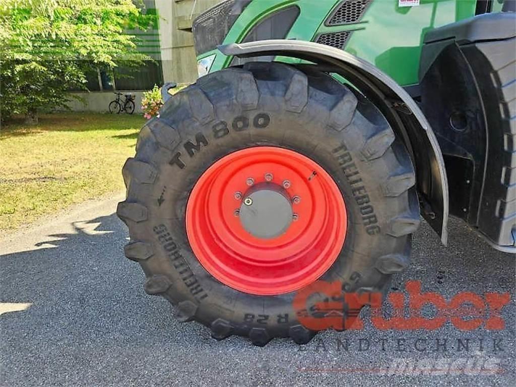 Fendt 718 Traktorit