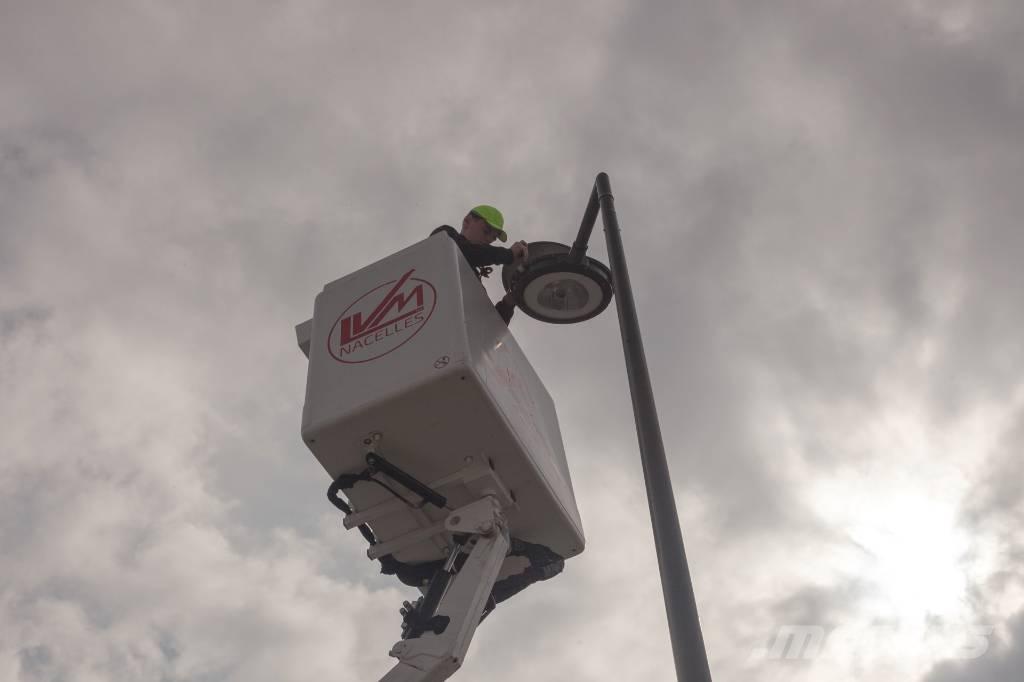 Iveco IS35SI2AA Nostolava-autot