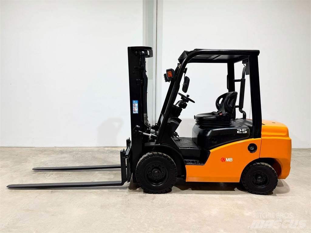  CPCD25T8 S4S Dieseltrukit