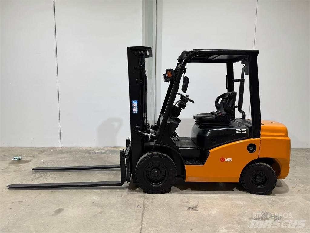 CPCD25T8 S4S Dieseltrukit