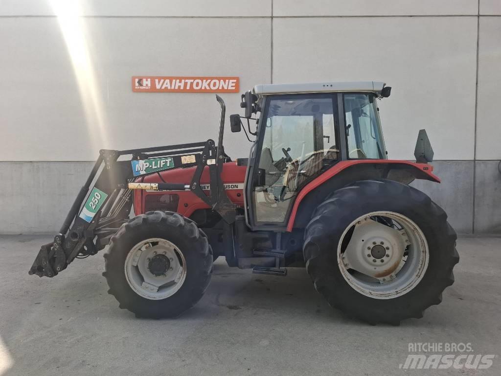 Massey Ferguson 4245 Traktorit