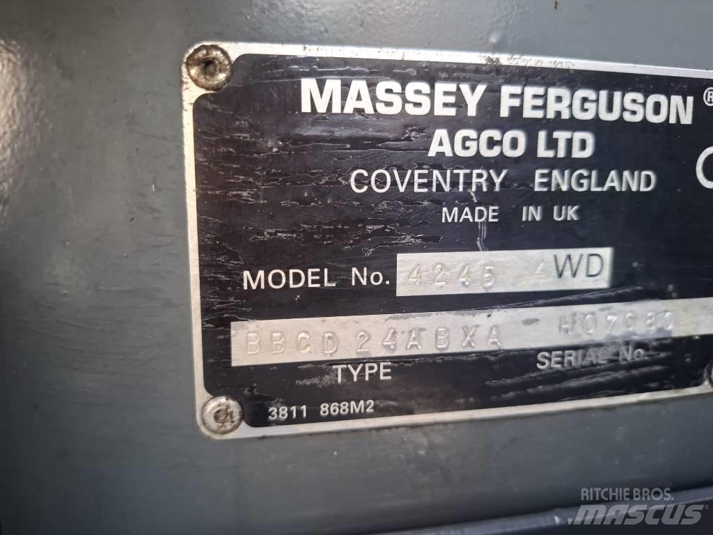 Massey Ferguson 4245 Traktorit
