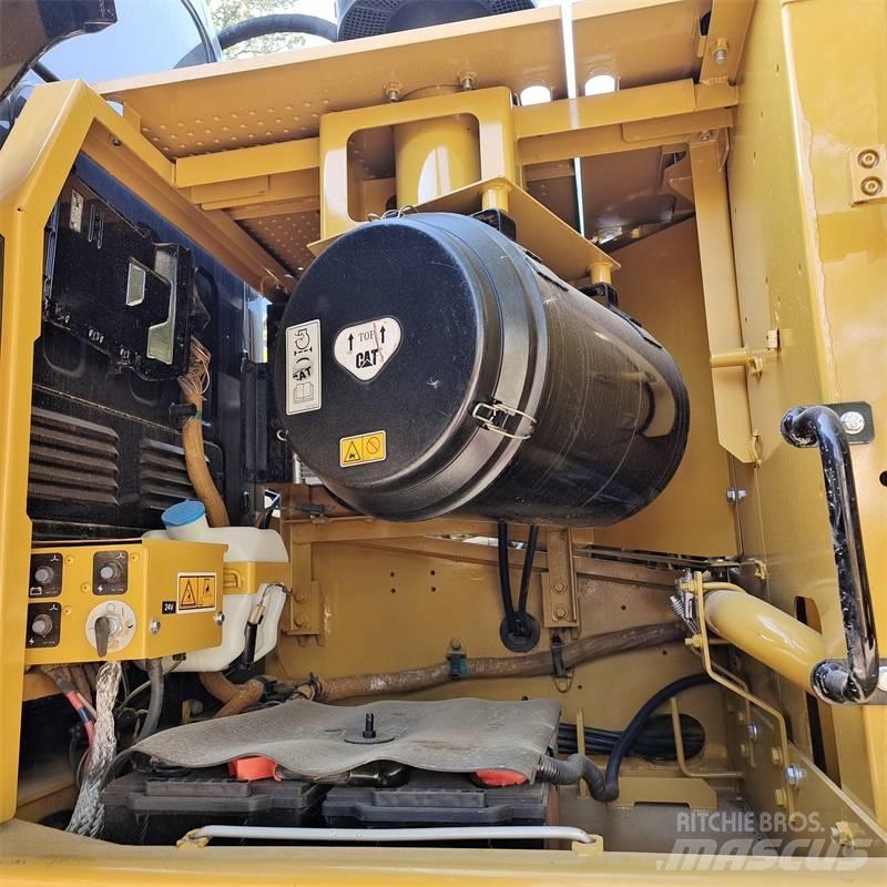 CAT 320 GC Telakaivukoneet