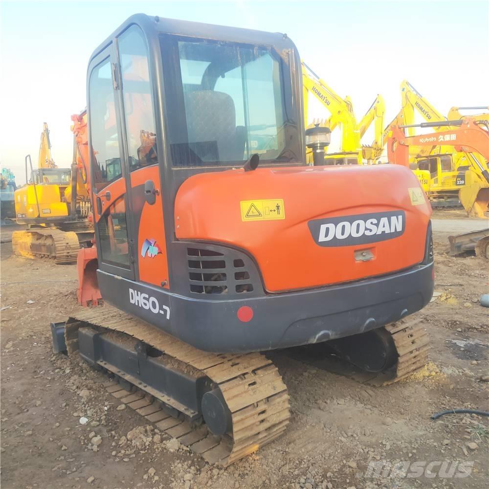 Doosan DH60-7 Minikaivukoneet < 7t