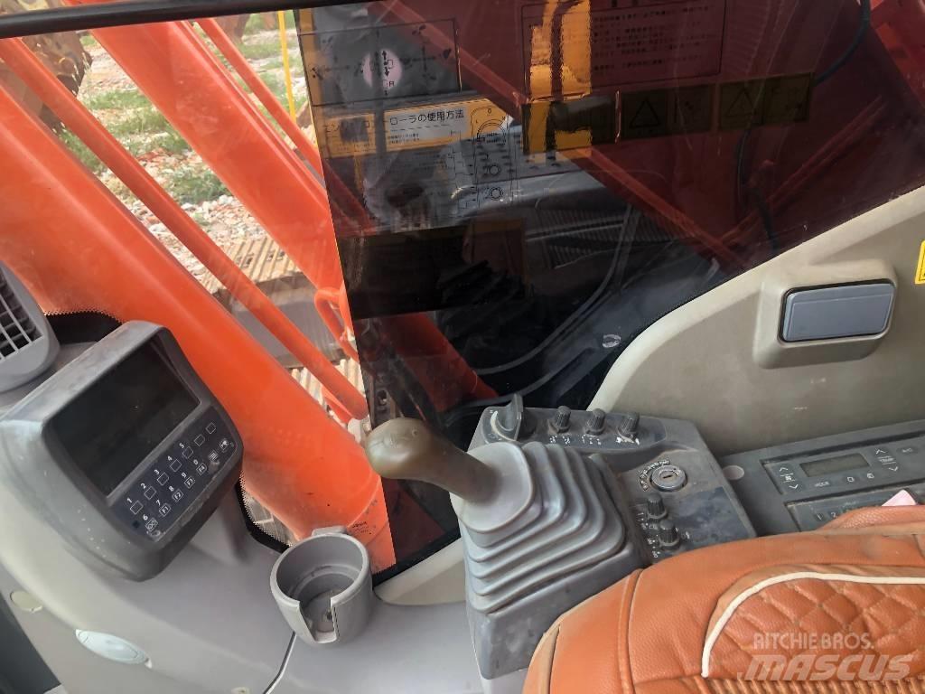 Hitachi ZX 240 Telakaivukoneet