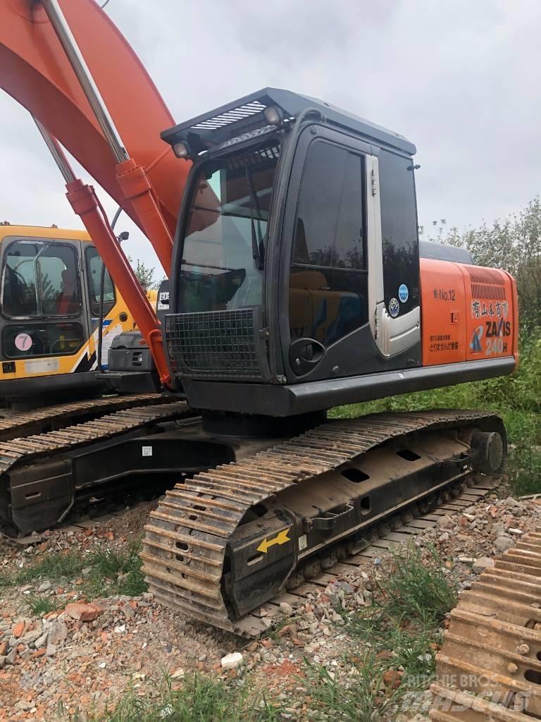 Hitachi ZX 240 Telakaivukoneet