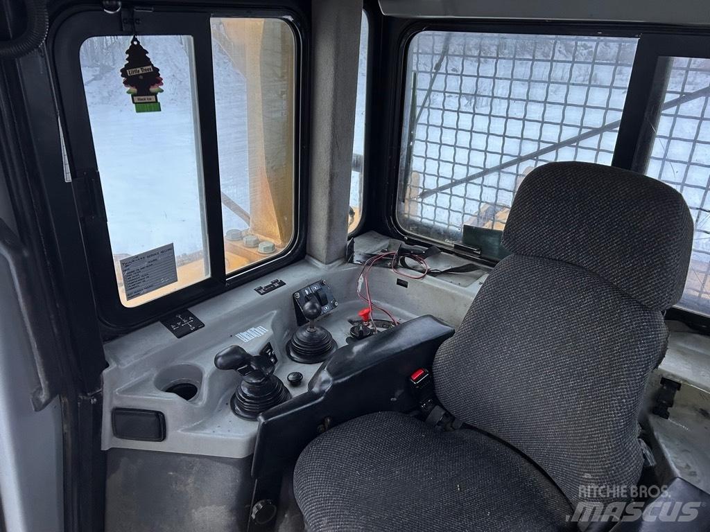 CAT D 8 R Telaketjupuskutraktorit