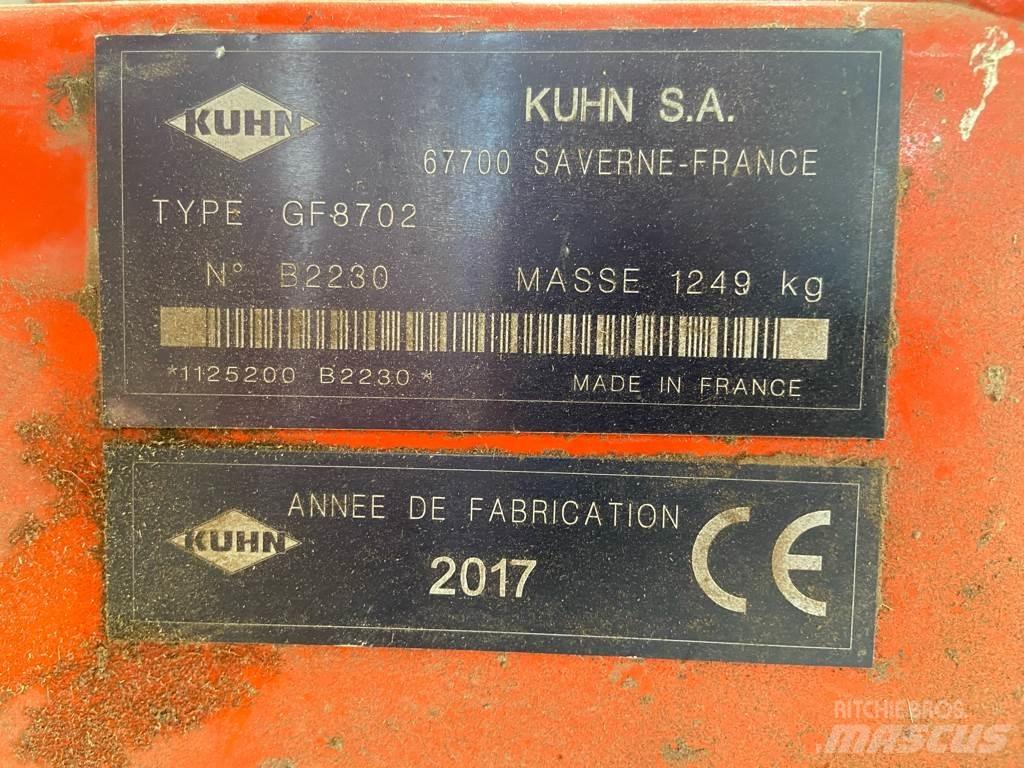 Kuhn GF8702 Pöyhimet ja haravat