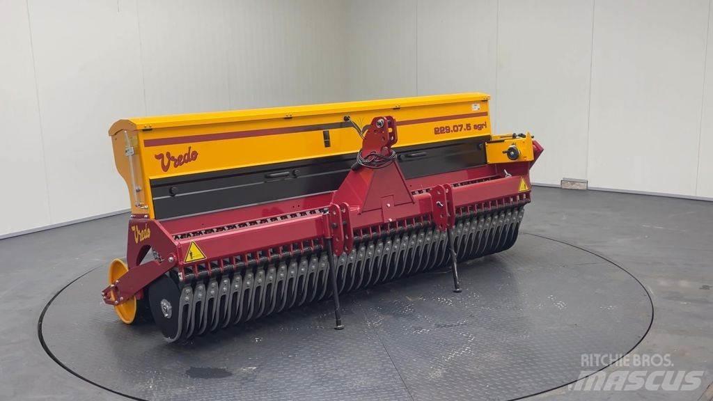 Vredo DZ 229.07.5 Muut kylvö- ja istutuskoneet sekä lisävarusteet