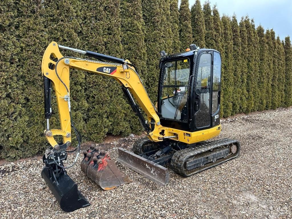 CAT 302.7 D CR Minikaivukoneet < 7t