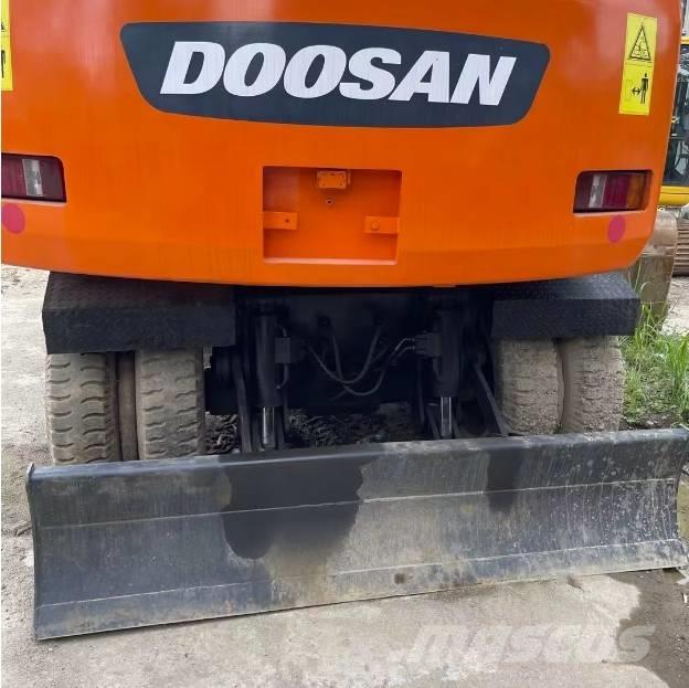 Doosan DH150W-7 Pyöräkaivukoneet