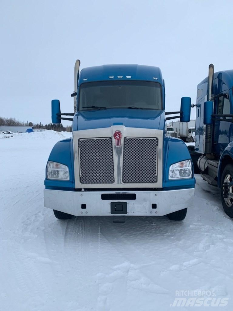 Kenworth T-880 Vetopöytäautot