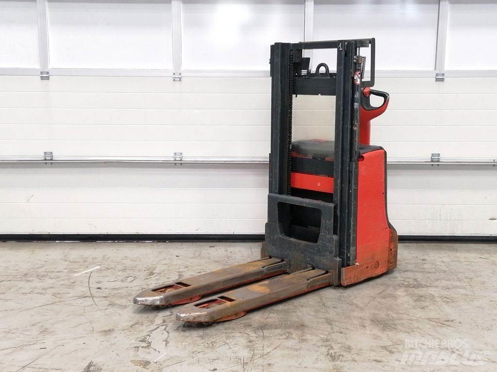 Linde D08 Matalakeräilytrukit