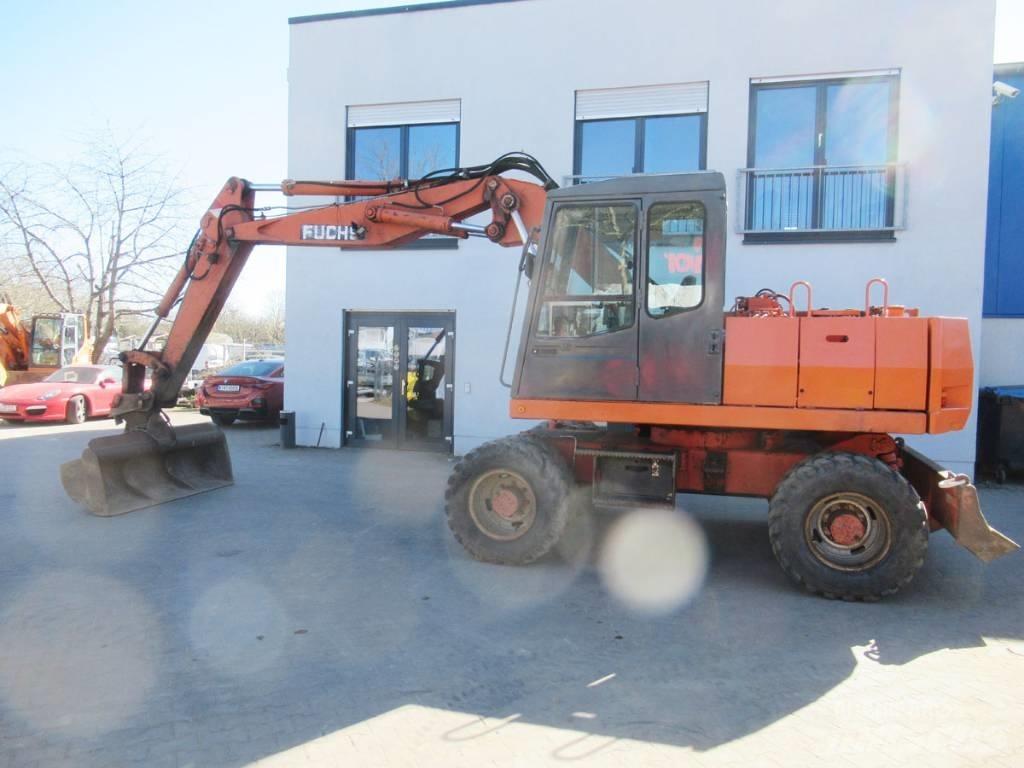 Fuchs 712M Pyöräkaivukoneet