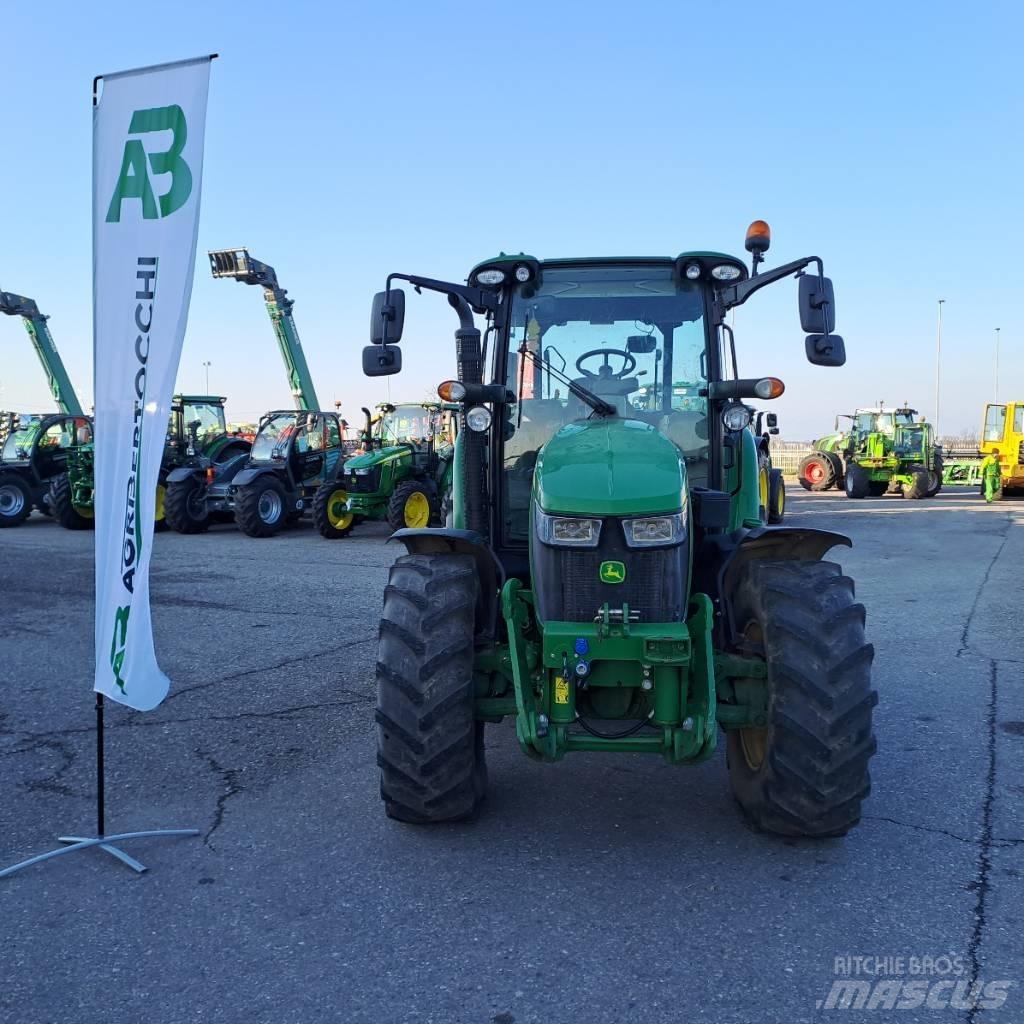 John Deere 5125R Traktorit
