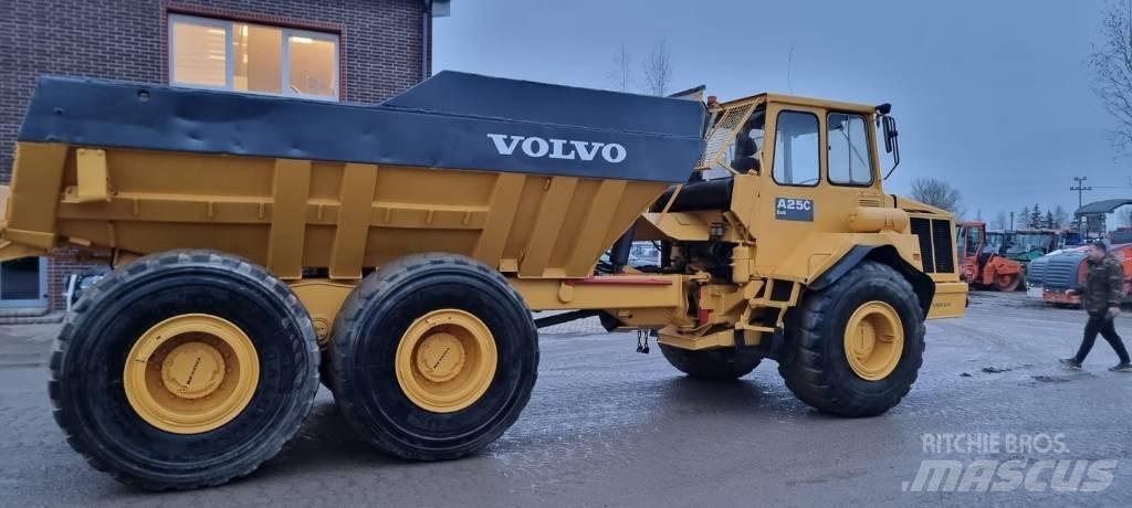 Volvo A 25 C 6x6 Dumpperit