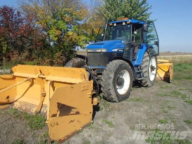 New Holland 8670 Traktorit