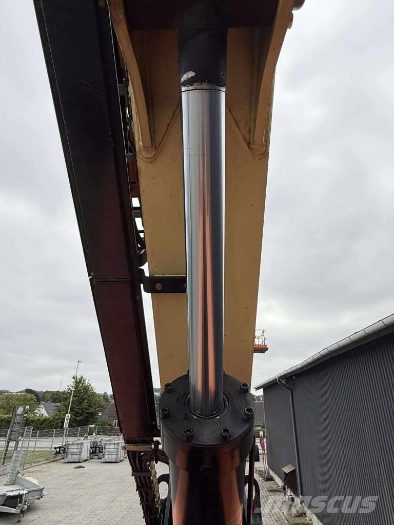 JLG 1500 SJ Teleskooppipuominostimet