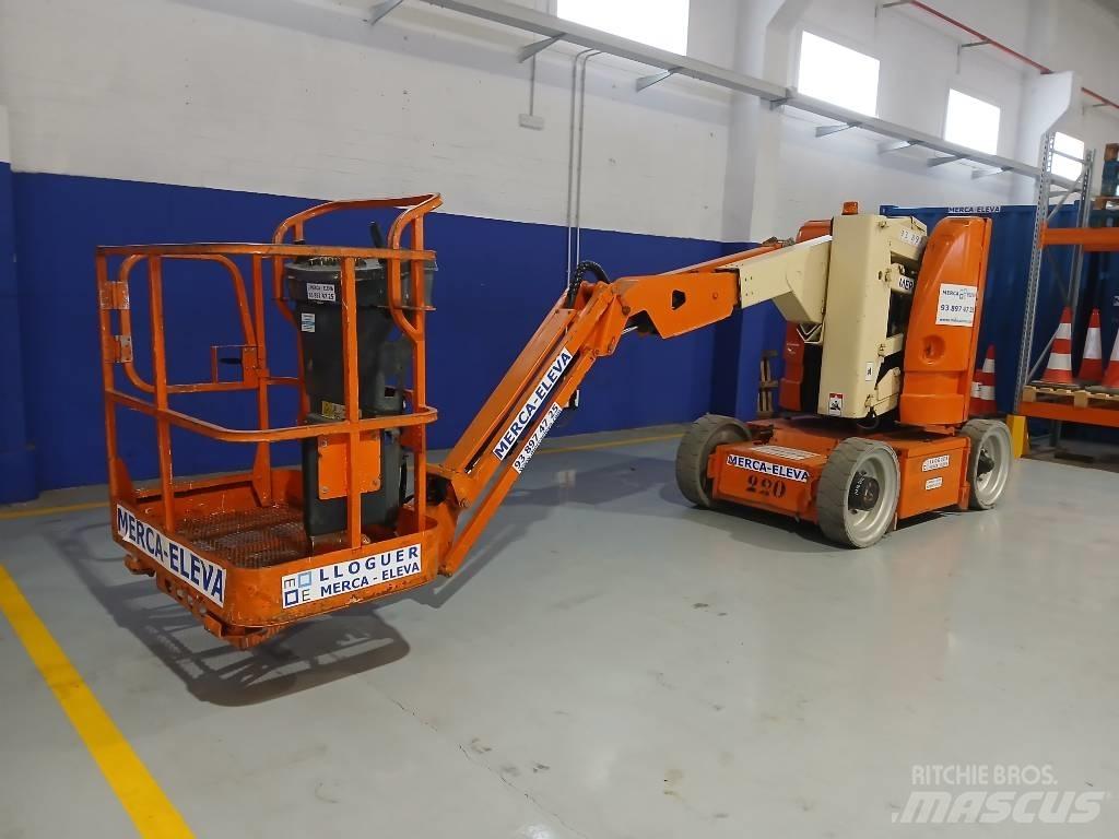 JLG E 300 AJ Kuukulkijat
