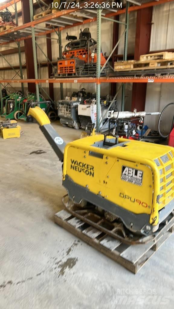 Wacker Neuson DPU 90 Tärylevyt