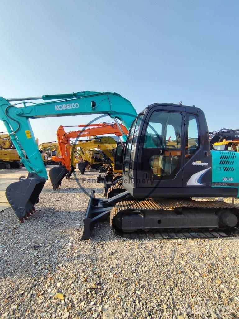 Kobelco SK 75 Telakaivukoneet