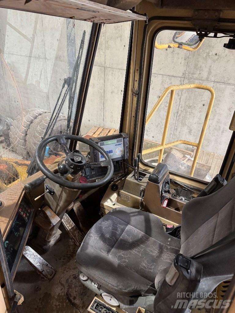 CAT 980 F Pyöräkuormaajat