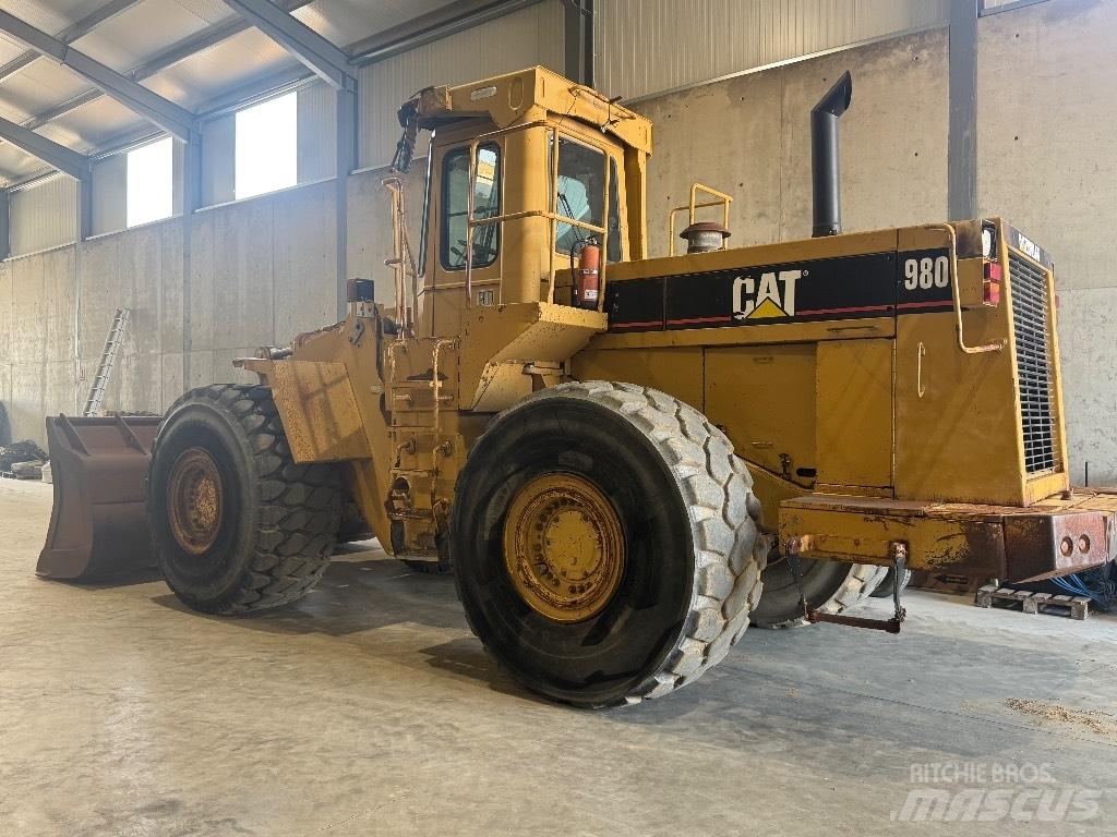 CAT 980 F Pyöräkuormaajat
