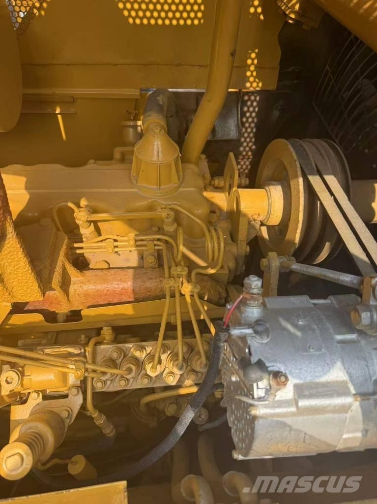 CAT D 7 G Tiehöylät