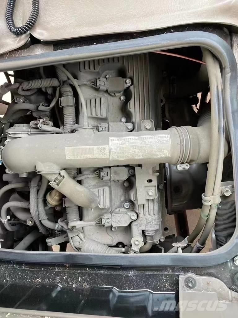 Toyota Coaster Bus Minibussit