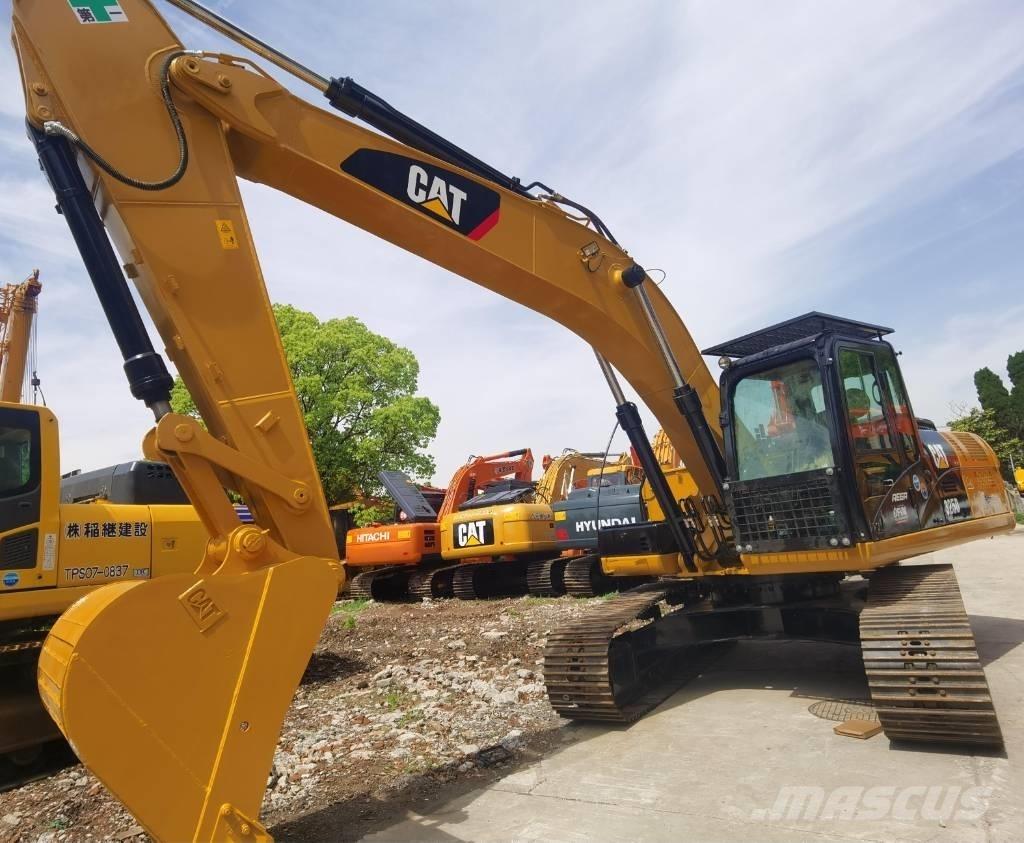 CAT 325 D Telakaivukoneet