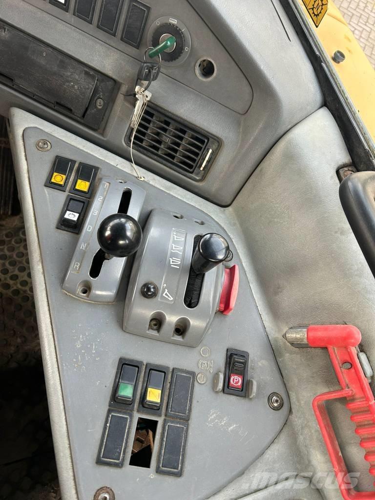 Volvo A 25 D Dumpperit