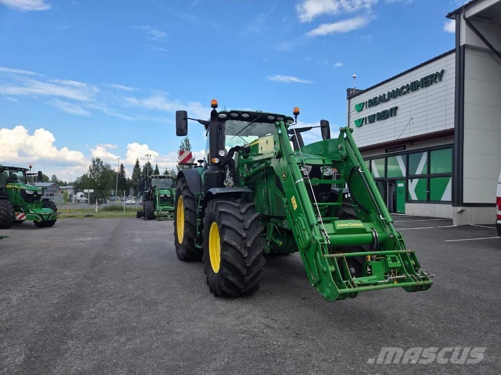 John Deere 6250 R Traktorit