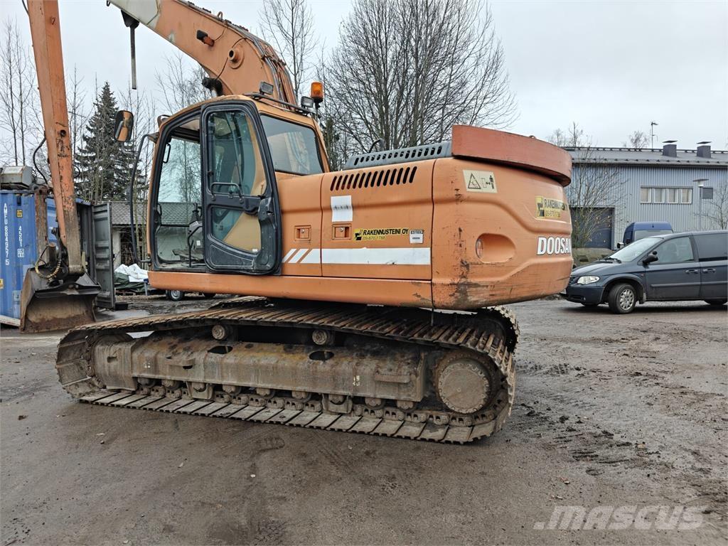 Doosan DX 225 LC Pitkävartiset kaivinkoneet