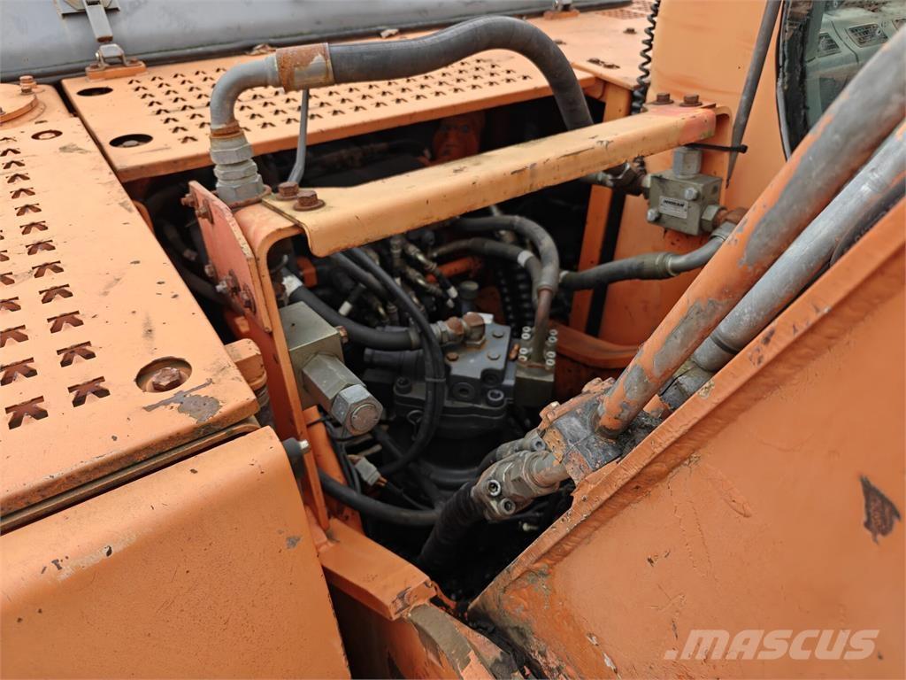 Doosan DX 225 LC Pitkävartiset kaivinkoneet