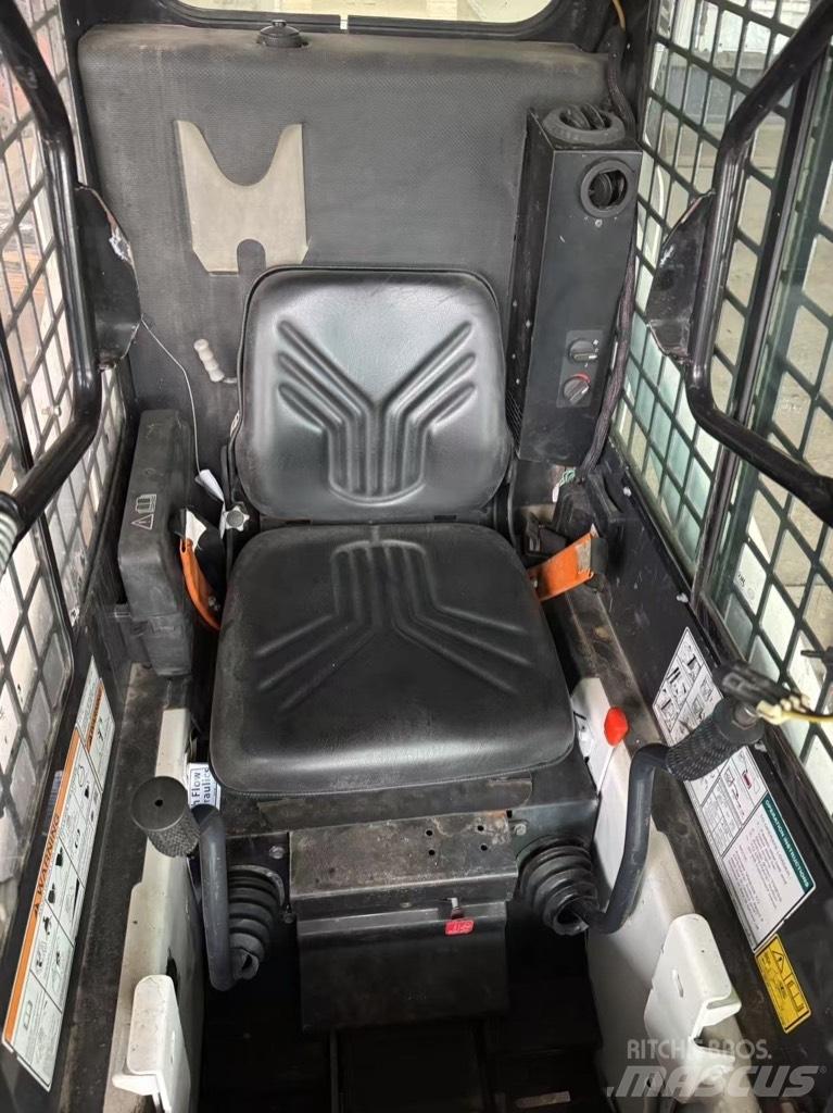 Bobcat S 70 Liukuohjatut kuormaajat