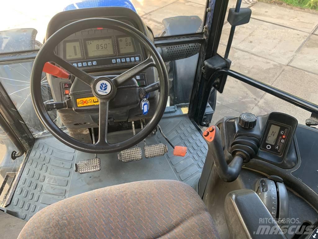 New Holland TM 125 Traktorit