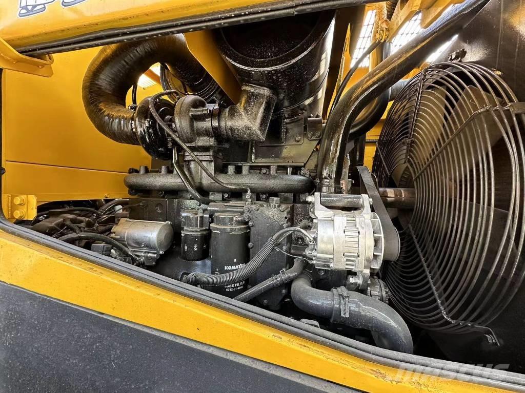 Komatsu WA 380 Pyöräkuormaajat