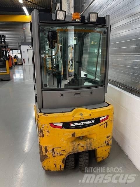 Jungheinrich EFG 216 Sähkötrukit