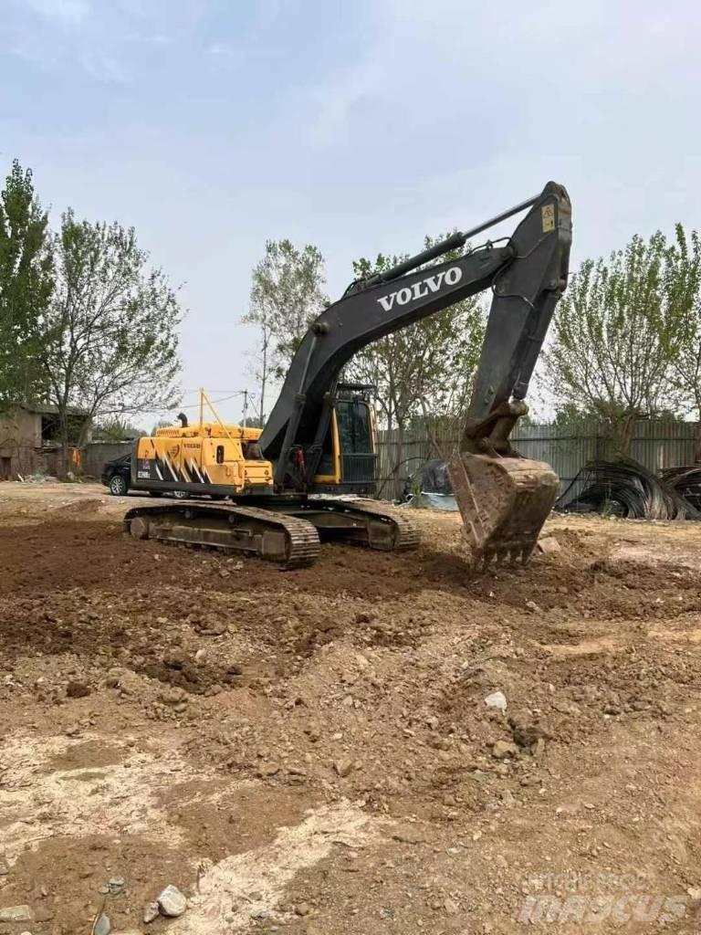 Volvo EC 240 Telakaivukoneet