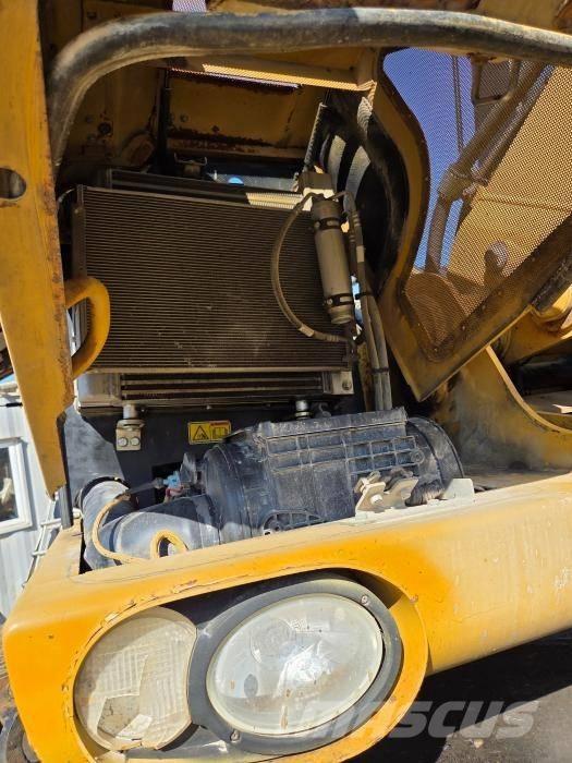 CAT M 313 D Pyöräkaivukoneet