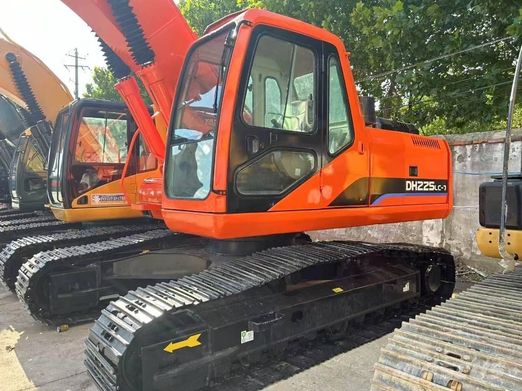 Doosan DH 225 LC-7 Telakaivukoneet