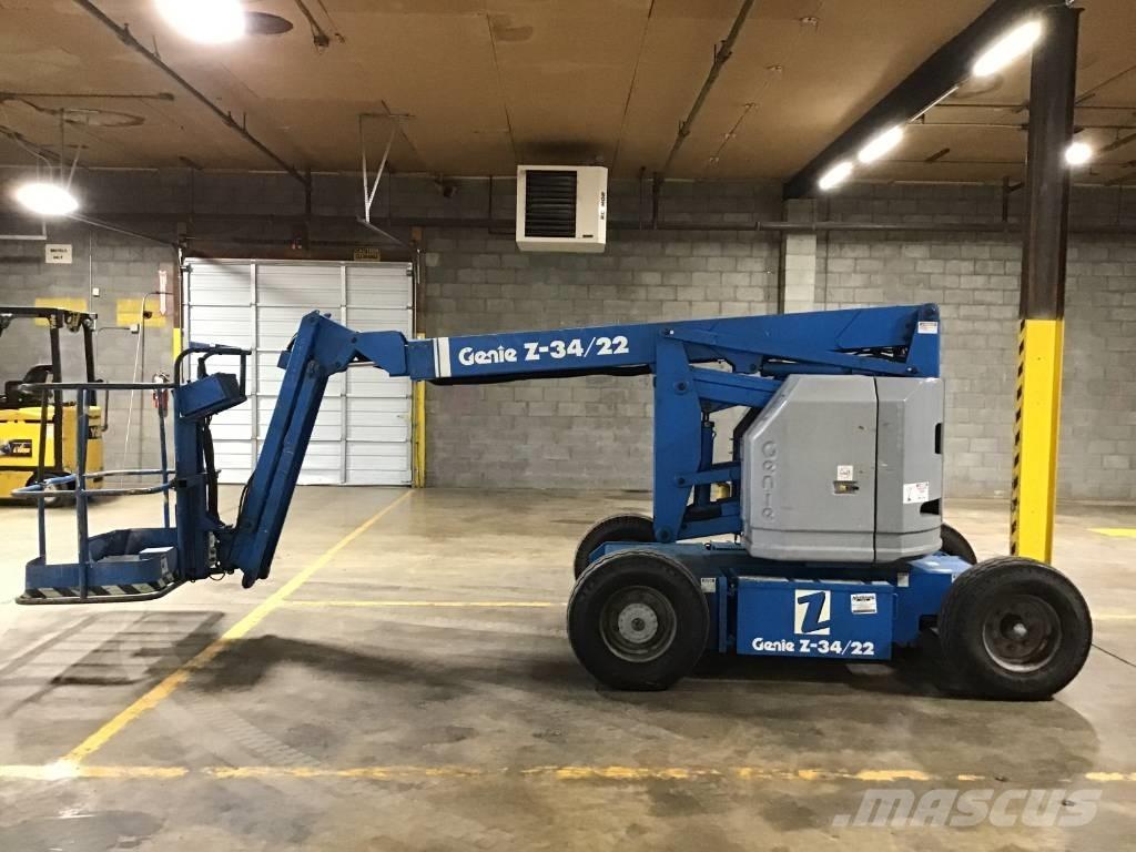 Genie Z 34/22 Kuukulkijat