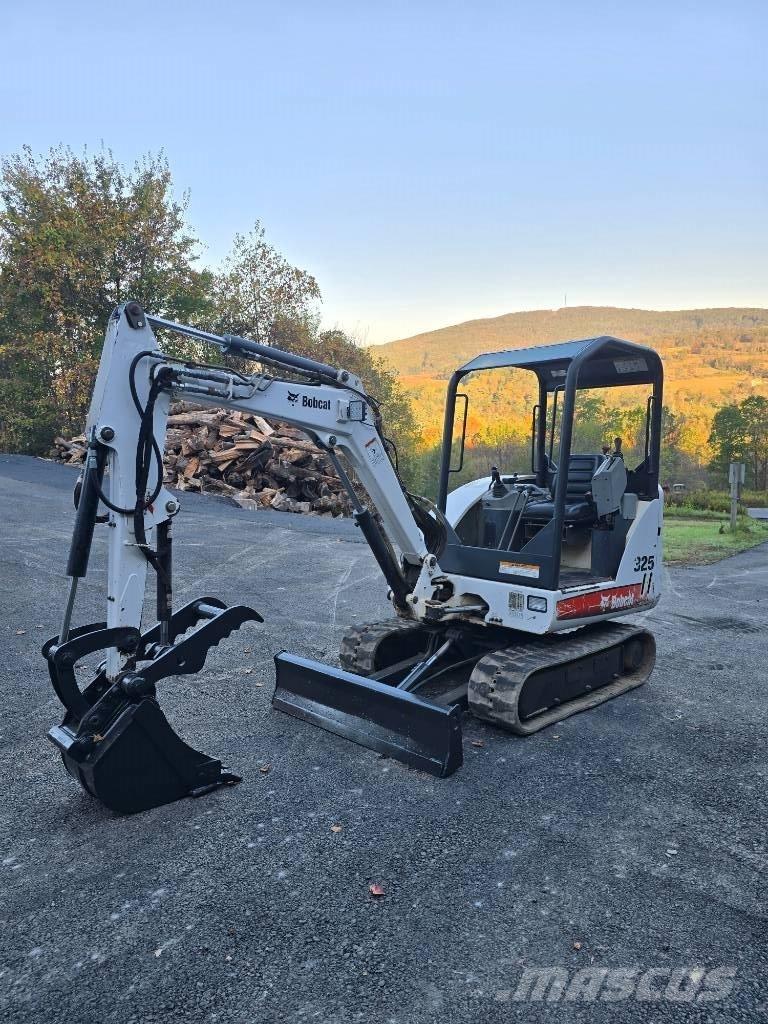 Bobcat 325 G Minikaivukoneet < 7t