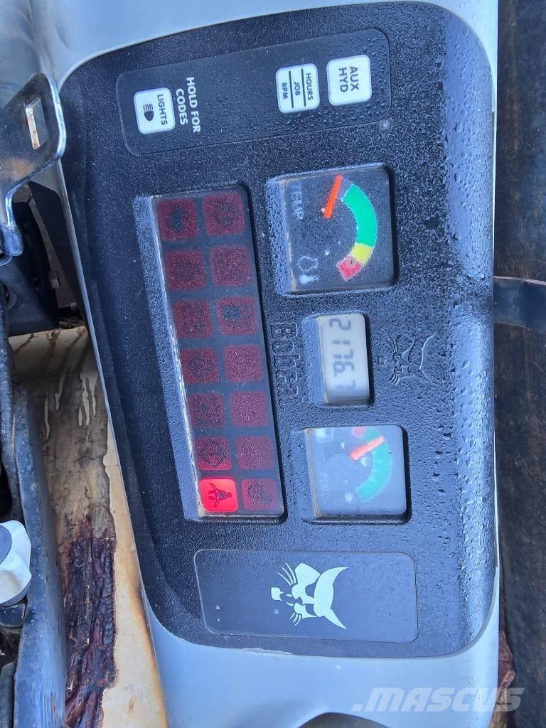 Bobcat 325 G Minikaivukoneet < 7t