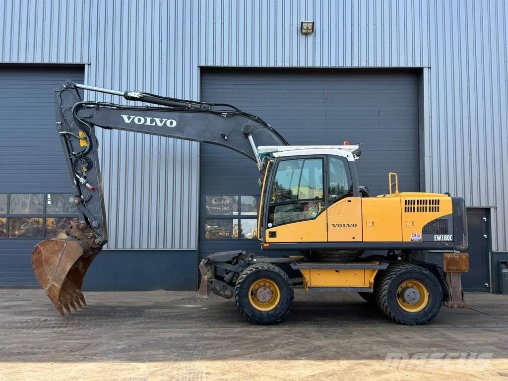 Volvo EW180C Pyöräkaivukoneet