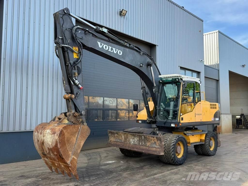 Volvo EW180C Pyöräkaivukoneet