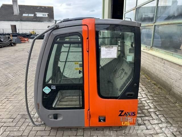 Hitachi Zaxis Ohjaamo ja sisusta