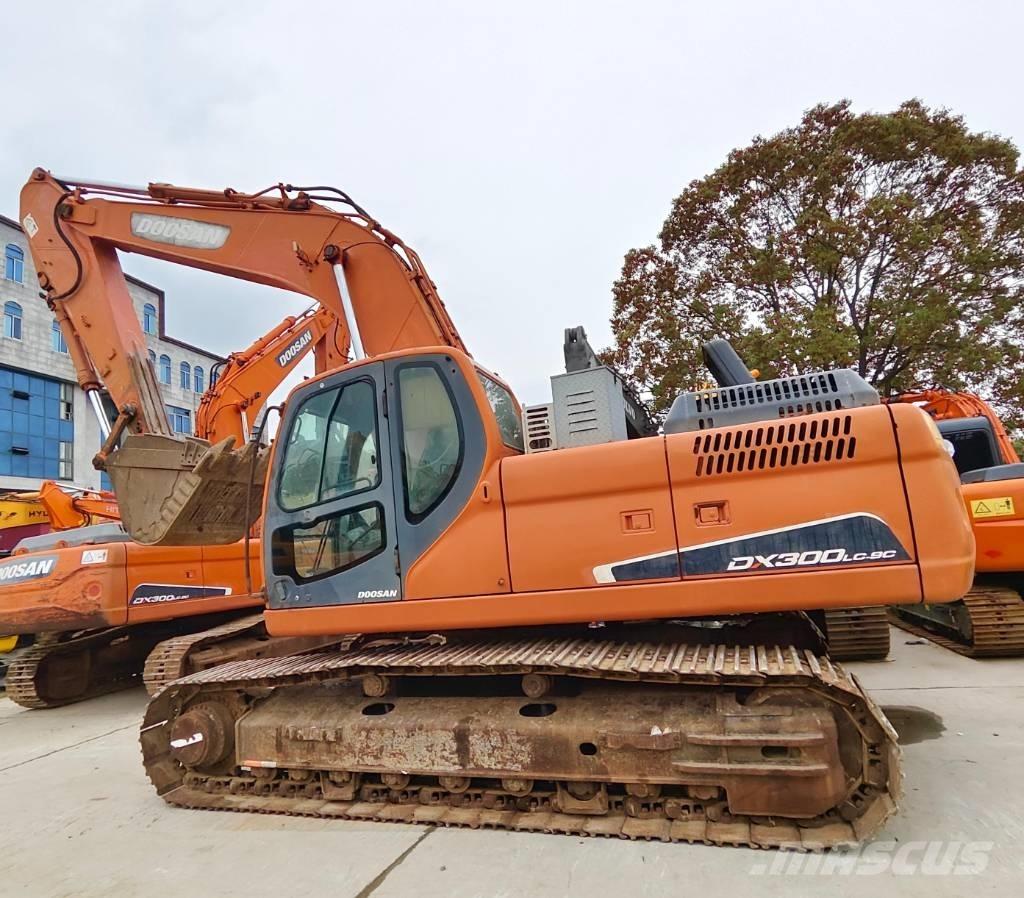 Doosan DX 300 LC-9C Telakaivukoneet