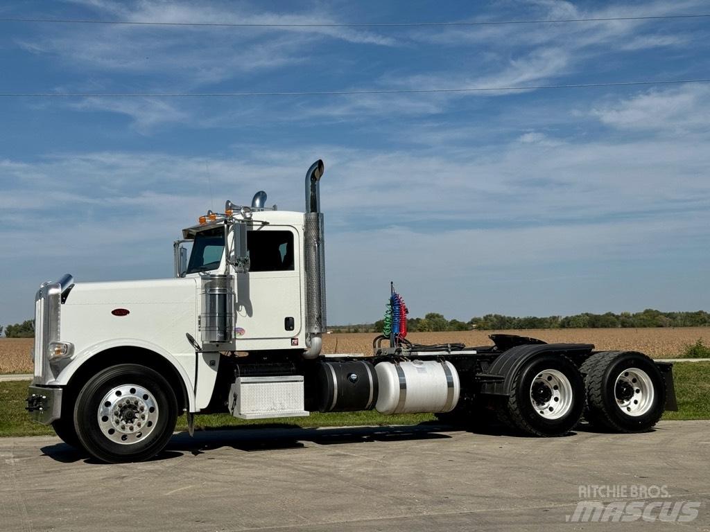 Peterbilt 388 Vetopöytäautot