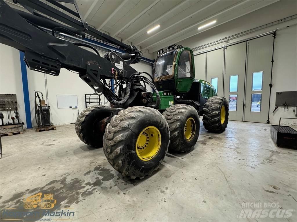John Deere 1470E Harvesterit